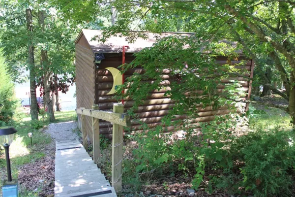 Red Roof Retreats - Little Moon Tiny Lakeside Cabin, exterior view - Lake of Egypt - Goreville, IL