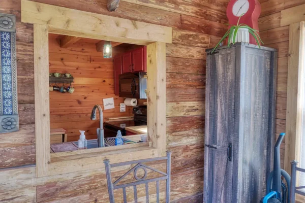 red-roof-retreats-red-roof-log-cabin-goreville-il-2025-11