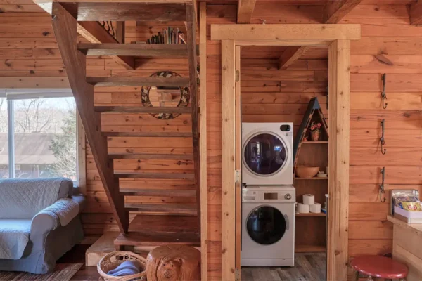red-roof-retreats-red-roof-log-cabin-goreville-il-2025-12