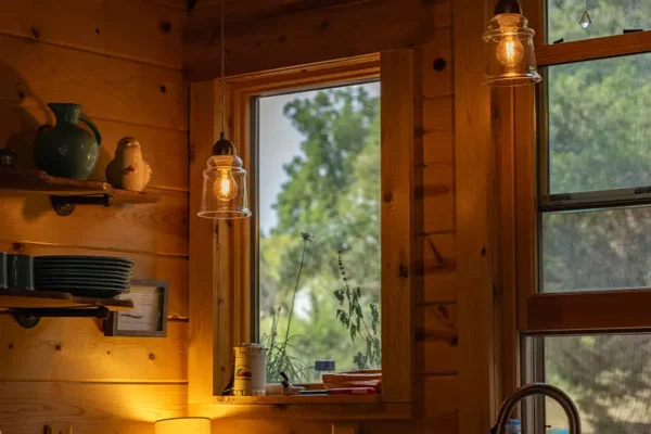 red-roof-retreats-jaybird-treehouse-cabin-goreville-il-35